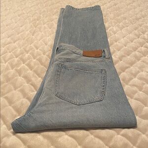 A E 77 slouch jeans ladies size 6